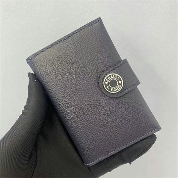 商品細詳を見る:エルメス HERMES 063-H0843JQPKL 2026年新作 R.M.S カードケース 名刺入れ ヴォー エヴァーカラー