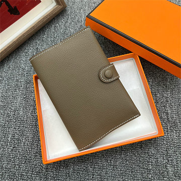商品名称：エルメス HERMES 063-H0843PQDH  2026年新作 R.M.S 名刺入れ パスポートケース ヴォー エヴァーカラー