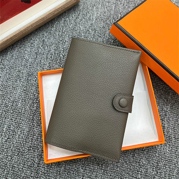 商品名称：エルメス HERMES 063-H0843PQSH 2026年新作 R.M.S 名刺入れ パスポートケース ヴォー エヴァーカラー