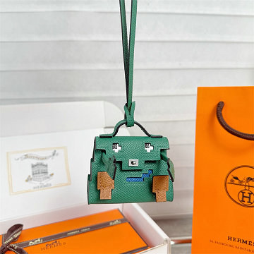 商品細詳を見る:エルメス HERMES 063-H2093GL  2026年新作 ケリードール バッグチャーム キーホルダー キーリング