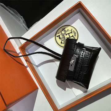 商品細詳を見る:エルメス HERMES 063-H2095BK 2026年新作 XBG-75 kelly airpods バッグチャーム