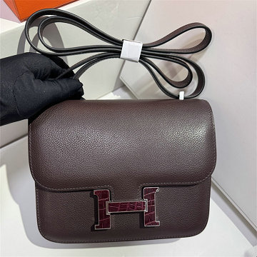 商品細詳を見る:エルメス HERMES 063-H108218FETGQJH 2026年新作 sellier cloute コンスタンス ショルダーバッグ クロスボディバッグ レディース