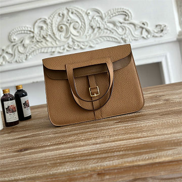 商品細詳を見る:エルメス HERMES 063-H600925TGQJBG 2026年新作 Halzan アルザンバッグ トートバッグ ハンドバッグ ショルダーバッグ