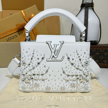 商品細詳を見る:ルイヴィトン LOUISVUITTON 2026年新作 M25934B LV TM カプシーヌ MINI ハンドバッグ ショルダーバッグ レディース