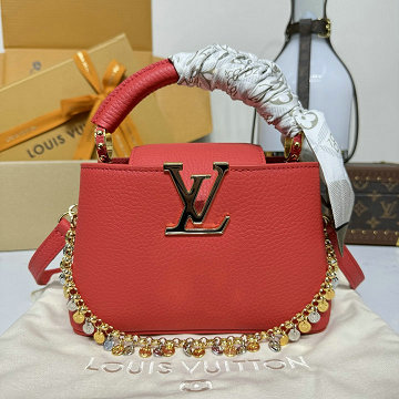 商品細詳を見る:ルイヴィトン LOUISVUITTON 2026年新作 M28304 LV TM カプシーヌ MINI ハンドバッグ ショルダーバッグ レディース