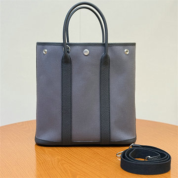 商品細詳を見る:エルメス HERMES 063-HGF28YHLK 2026年新作 ガーデンファイル 28 トートバッグ ハンドバッグ ショルダーバッグ