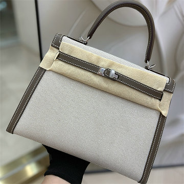 商品細詳を見る:エルメス HERMES 063-HKL25BPYDH 2026年新作 ケリー ポシェット トップハンドルバッグ トートバッグ ハンドバッグ 2way ショルダーバッグ