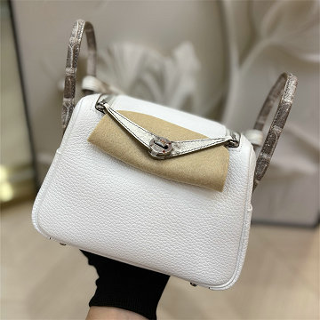 商品名称：エルメス HERMES 063-HLD20TEYBS 2026年新作 リンディ スモール ショルダーバッグ フラップバッグ スクエアバッグ レディース スエード