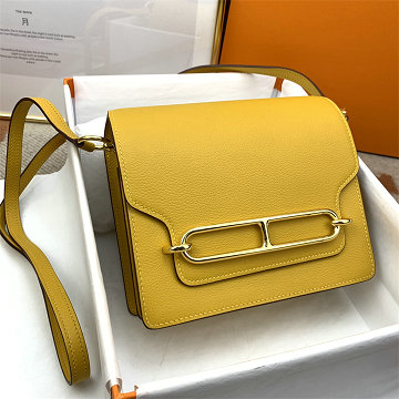 商品細詳を見る:エルメス HERMES 063-HRL18EVQJHY 2026年新作 roulis ショルダーバッグ ブタ鼻 ショルダーバッグ レディース evercolor