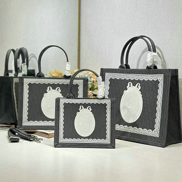 商品名称：クリスチャンディオール CHRISTIAN DIOR GH-CD1286YBHS 2026年新作 Book Tote ブック トートバッグ ショルダーバッグ レディース
