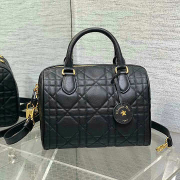 商品細詳を見る:クリスチャンディオール CHRISTIAN DIOR  GH-CD3113PDBK 2026年新作 グルーヴ 25 ミディアム トートバッグ レディース ショルダーバッグ