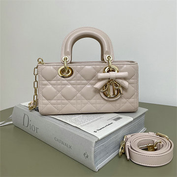 商品細詳を見る:クリスチャンディオール CHRISTIAN DIOR  GH-CD9240HYF 2026年新作 Lady D-JOY トートバッグ ショルダーバッグ レディース