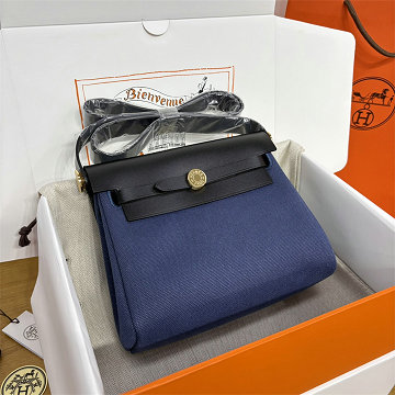 商品細詳を見る:エルメス HERMES  063-HER20BPJLK 2026年新作 エールバッグジップ20 ミニ ショルダーバッグ トワルアッシュ ヴァッシュパンター