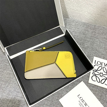 商品細詳を見る:ロエベ LOEWE 99-LE3726THY 2026年 パズル コインカードホルダー 小銭入れ カード入れ レザー