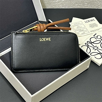 商品名称：ロエベ LOEWE 99-LE3793KZ 2026年 ノット コインカードホルダー 小銭入れ レザー