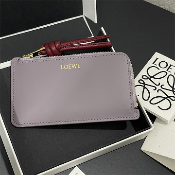 商品細詳を見る:ロエベ LOEWE 99-LE3793ZJ  2026年 ノット コインカードホルダー 小銭入れ レザー