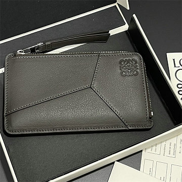 商品細詳を見る:ロエベ LOEWE 99-LE3800SH 2026年 パズル ロング コインカードホルダー 小銭入れ カード入れ レザー