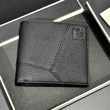 商品名称：ロエベ LOEWE 99-LE3801LBK 2026年 パズル バイフォールド ウォレット 二つ折り 短財布 カード入れ レザー