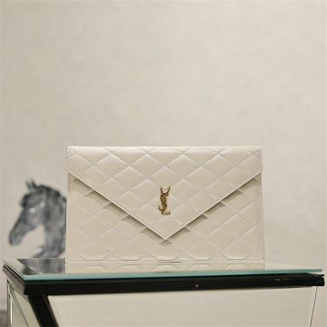 商品細詳を見る:イヴサンローラン Saint laurent YSL 99-YSL565739BS 2026年 チェーンウォレット フラップバッグ ショルダーバッグ レディース