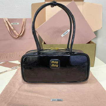 商品名称：ミュウミュウ MIUMIU GH-MM5BB173QBK  2026年新作 トートバッグ レディース ハンドバッグ 高質感 レザー