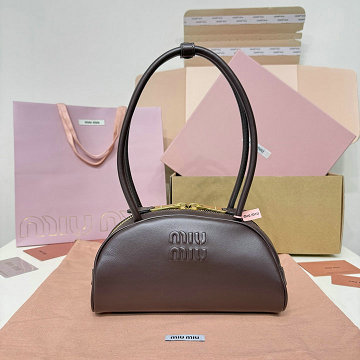 商品名称：ミュウミュウ MIUMIU GH-MM5BB192SK 2026年新作 トートバッグ レディース ハンドバッグ 高質感 レザー