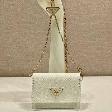 商品細詳を見る:プラダ PRADA 99-PD1MR034BS 2026年 ショルダーストラップ付 カードケース