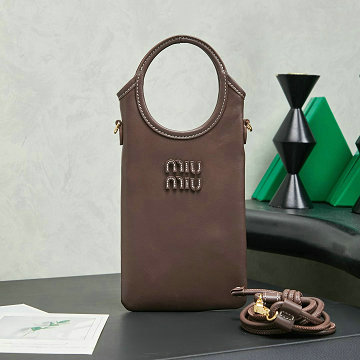 商品細詳を見る:ミュウミュウ MIUMIU GH-MM5ZT080PJH 2026年新作 Ivy ポーチ スマホショルダーバッグ レディース 高質感