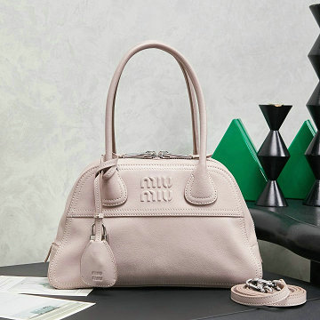 商品細詳を見る:ミュウミュウ MIUMIU GH-MM5BB200PFH 2026年新作 トートバッグ レディース ハンドバッグ 高質感 レザー