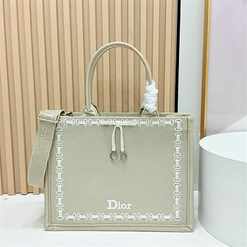 商品名称：クリスチャンディオール CHRISTIAN DIOR JS-CD1286ZDXS 2026年 Book Tote ブック トートバッグ ショルダーバッグ レディース