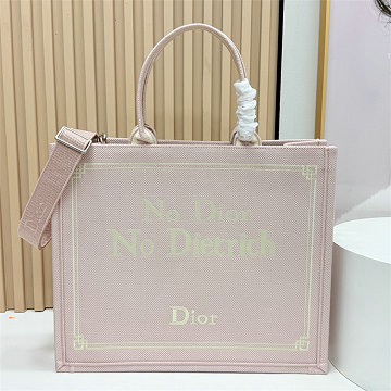 商品細詳を見る:クリスチャンディオール CHRISTIAN DIOR JS-CD1287ZNQF 2026年 Book Tote ブック トートバッグ ショルダーバッグ レディース