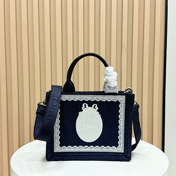 商品細詳を見る:クリスチャンディオール CHRISTIAN DIOR JS-CD8836YBBK 2026年 Book Tote ブック トートバッグ ショルダーバッグ レディース