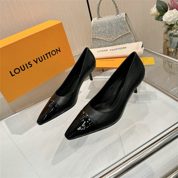 商品細詳を見る:ルイヴィトン LOUISVUITTON 26-LVJ26011ZP 2026年 ミディヒールパンプス モノグラム レディース