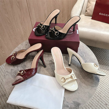 商品細詳を見る:グッチ GUCCI 26-GGJ26010 2026年 ヴィットーリア ウィメンズ スライド ハイヒール ミュール
