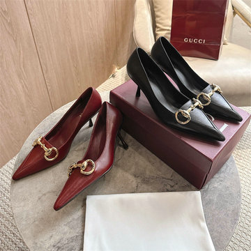 商品細詳を見る:グッチ GUCCI 26-GGJ26006Z 2026年 ヴィットーリア ウィメンズ ローヒールパンプス ピンヒール