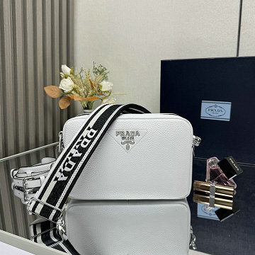商品名称：プラダ PRADA GH-PD1BH082CYBS 2026年新作 スモール レザー ショルダーバッグ 高質感
