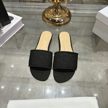 商品名称：クリスチャンディオール CHRISTIAN DIOR 26-CDJ26012P 2026年 ディオリビエラ メダリオン スライド ミュール レディース おしゃれ