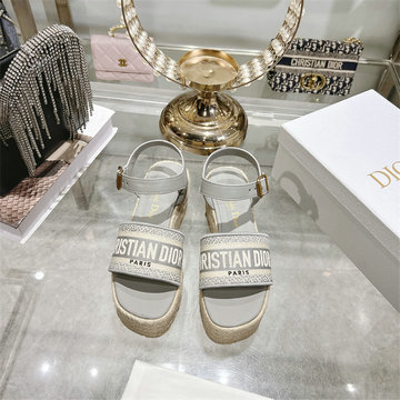 商品細詳を見る:クリスチャンディオール CHRISTIAN DIOR 26-CDJ26001C 2026年 ダンテル ウェッジサンダル エンブロイダリー コットン
