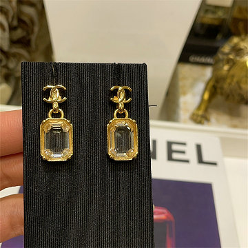 商品名称：シャネル CHANEL 99-EHCH26033 2026年 ピアス アクセサリー ジュエリー