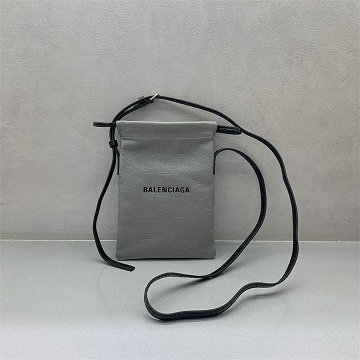 商品細詳を見る:バレンシアガ BALENCIAGA 99-BA8110XHS 2026年新作 ショッパー フォンボルダー ショルダーバッグ