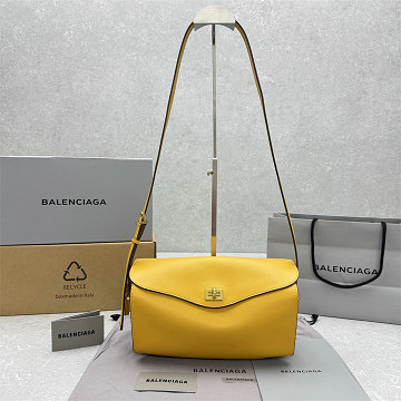 商品名称：バレンシアガ BALENCIAGA 99-BA92401PYL 2026年新作 LE 7 ショルダーバッグ ミディアムバッグ レザー レディース