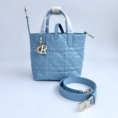 商品細詳を見る:クリスチャンディオール CHRISTIAN DIOR 99-CD8805YBL 2026年新作 トゥジュール ミニ トートバッグ ハンドバッグ レディース 高質感