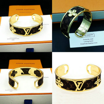 商品細詳を見る:ルイヴィトン LOUISVUITTON 057-SZLV26003 2026年 ブレスレット LV イニシャル バングル アクセサリー