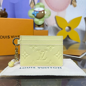 商品細詳を見る:ルイヴィトン LOUISVUITTON 057-M28994 2026年 カードケース ポルト カルト LV チャーム モノグラム アンプラント レザー