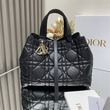 商品細詳を見る:クリスチャンディオール CHRISTIAN DIOR GH-CD2821GQJBK  2026年 トゥジュールバッグ ミディアム トートバッグ ハンドバッグ