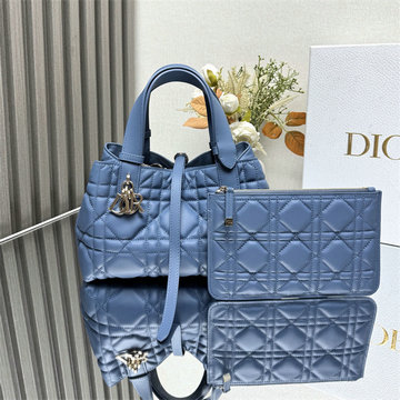 商品細詳を見る:クリスチャンディオール CHRISTIAN DIOR GH-CD2822GQJLS 2026年 トゥジュールバッグ スモール トートバッグ ハンドバッグ