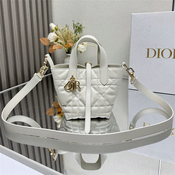 商品細詳を見る:クリスチャンディオール CHRISTIAN DIOR GH-CD2834GQJBS 2026年 マイクロ トゥジュール トートバッグ ハンドバッグ