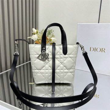 商品細詳を見る:クリスチャンディオール CHRISTIAN DIOR GH-CD2835GPJBS 2026年 トゥジュール ミニ トートバッグ ハンドバッグ