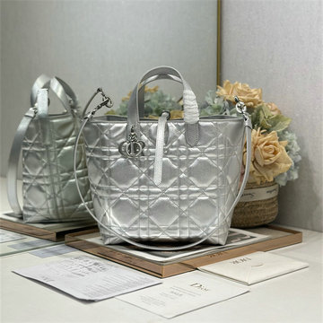商品細詳を見る:クリスチャンディオール CHRISTIAN DIOR GH-CD2836ZJYS 2026年 トゥジュール スモール トートバッグ ハンドバッグ