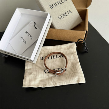 商品名称：ボッテガヴェネタ BOTTEGAVENETA 99-BOV829387SL 2026年 レザー ブレスレット アクセサリー
