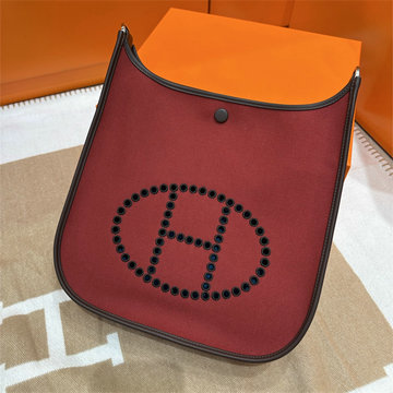 商品細詳を見る:エルメス HERMES 063-HEV29BPKRD 2026年 エヴリン 29 スモール ショルダーバッグ レディース
